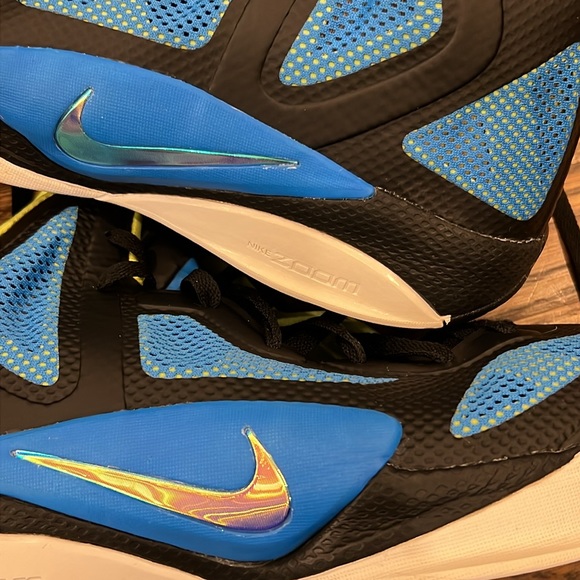 💕x2HP💕Nike Air zoom hyperfuse basketball shoe black blue and neon green - Picture 14 of 16